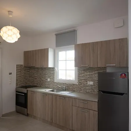 Apartment 1 Bd Ginger Gold Apt Getaway With Shared Pool Plintri